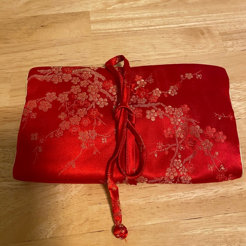 Jewelry travel pouch